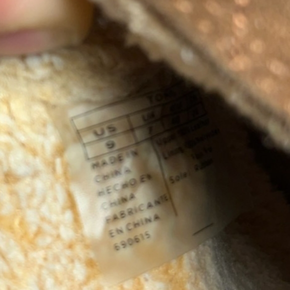 TOMS - Desert wedge brown suede with shearling wedged boots - Picture 7 of 7